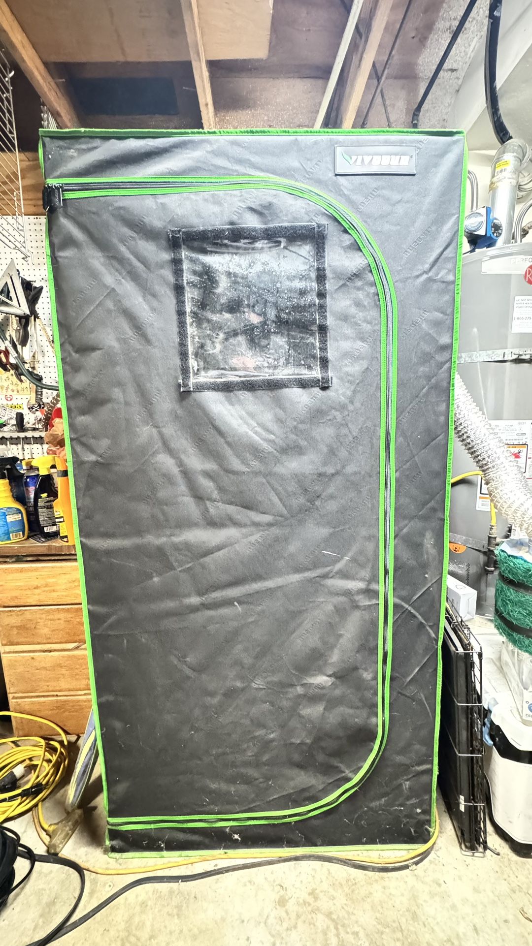 VIVOSUN GIY 3x3 Grow Tent Complete System, 3x3 ft. Grow Tent Kit Complete with 4-inch Inline Fan Package, VS2000 LED Grow Light, Temperature Humidity 