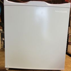 Small Refrigerator Frigidaire 19" H X 17.5 W X17"  Like New