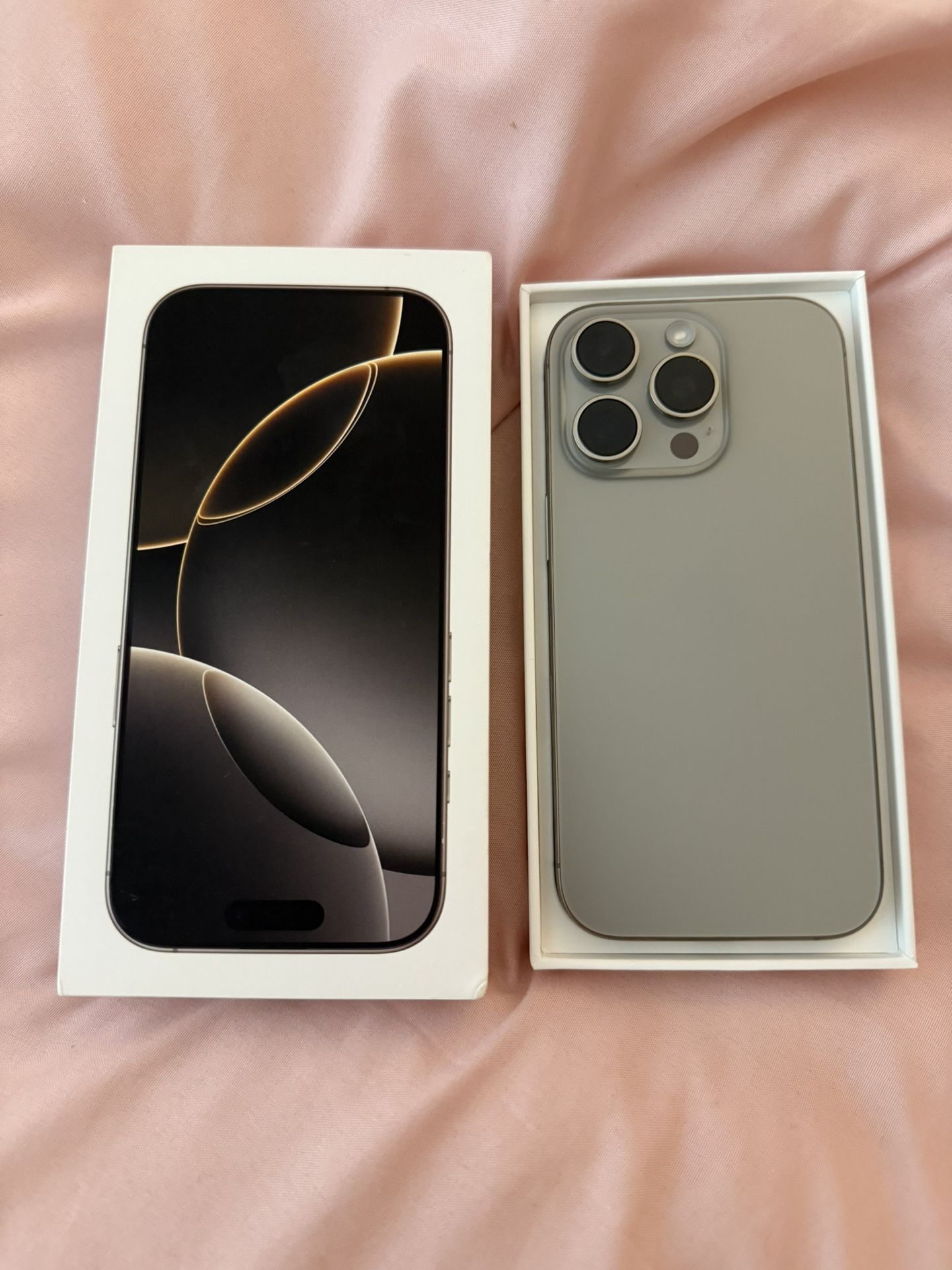 iPhone 16 Pro 128 GB Unlocked Natural Titanium
