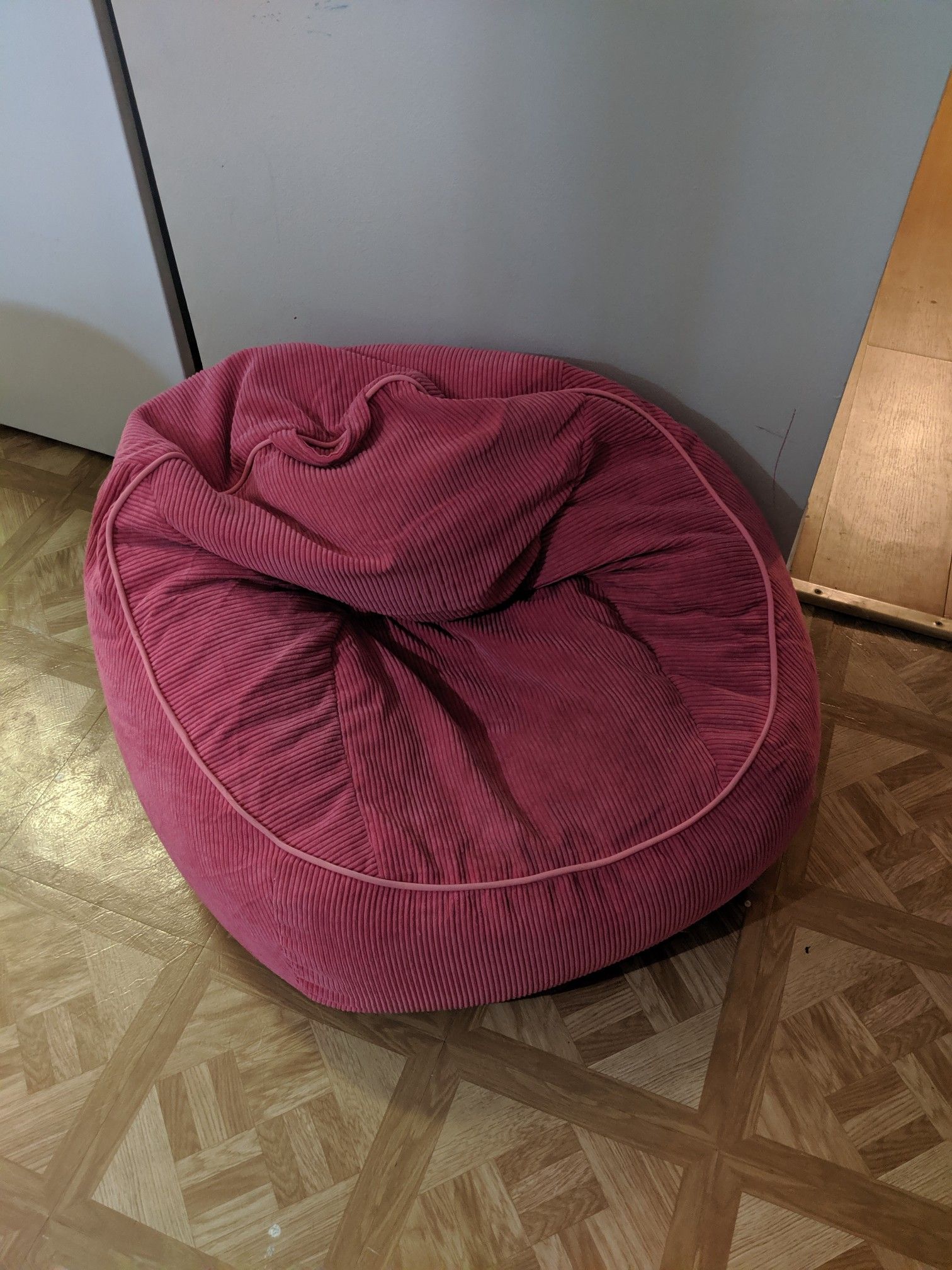 Pink bean bag chair for kids