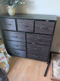 Small drawer dresser chest
