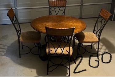 Everything in like new or gently used