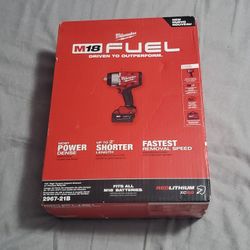 BRAND NEW/UNOPENED M18 Milwaukee 1/2" Impact Wrench Kit