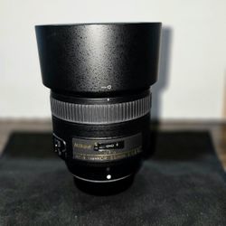 Nikon 85mm Lens 