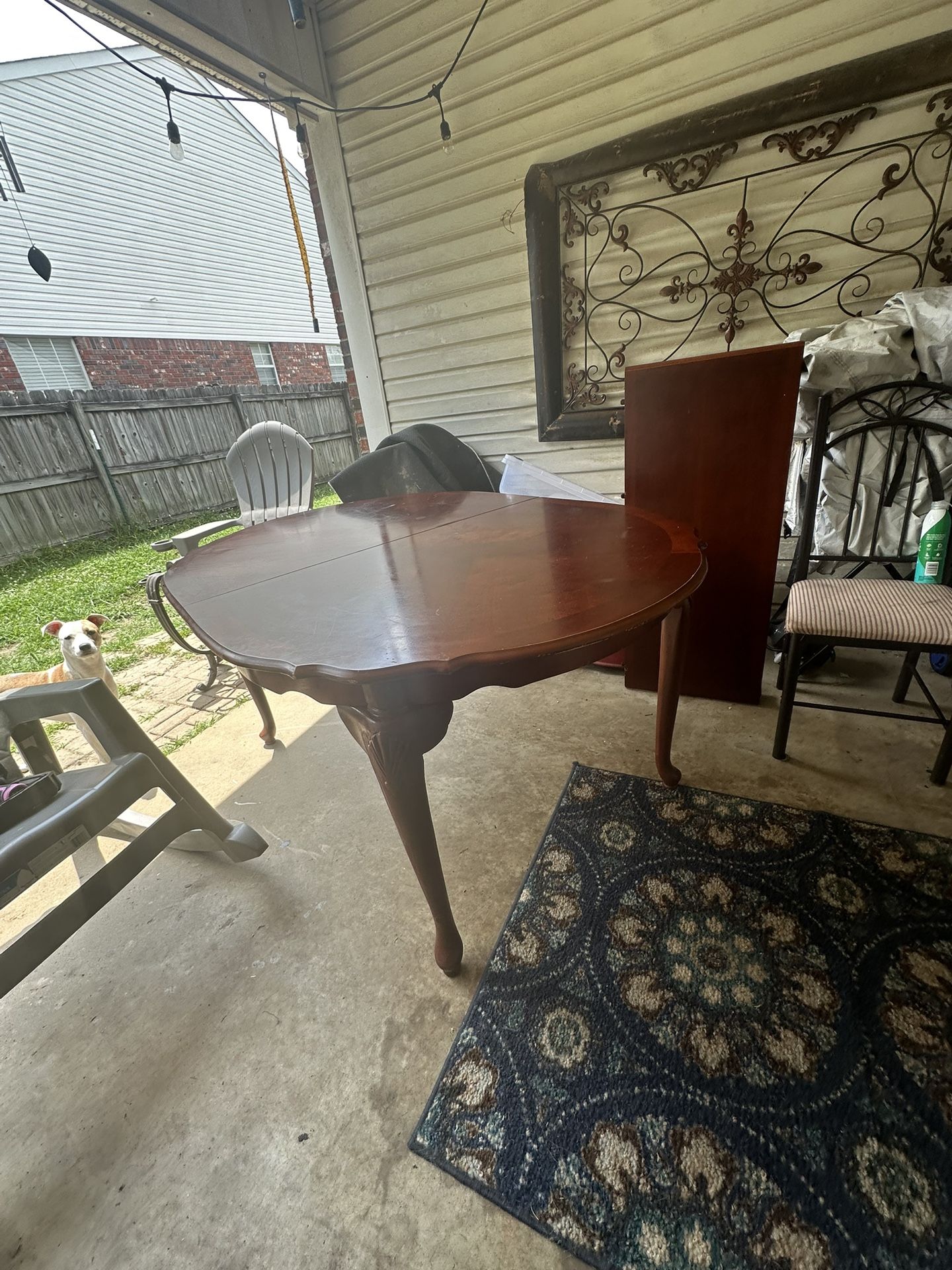 Dining room table 
