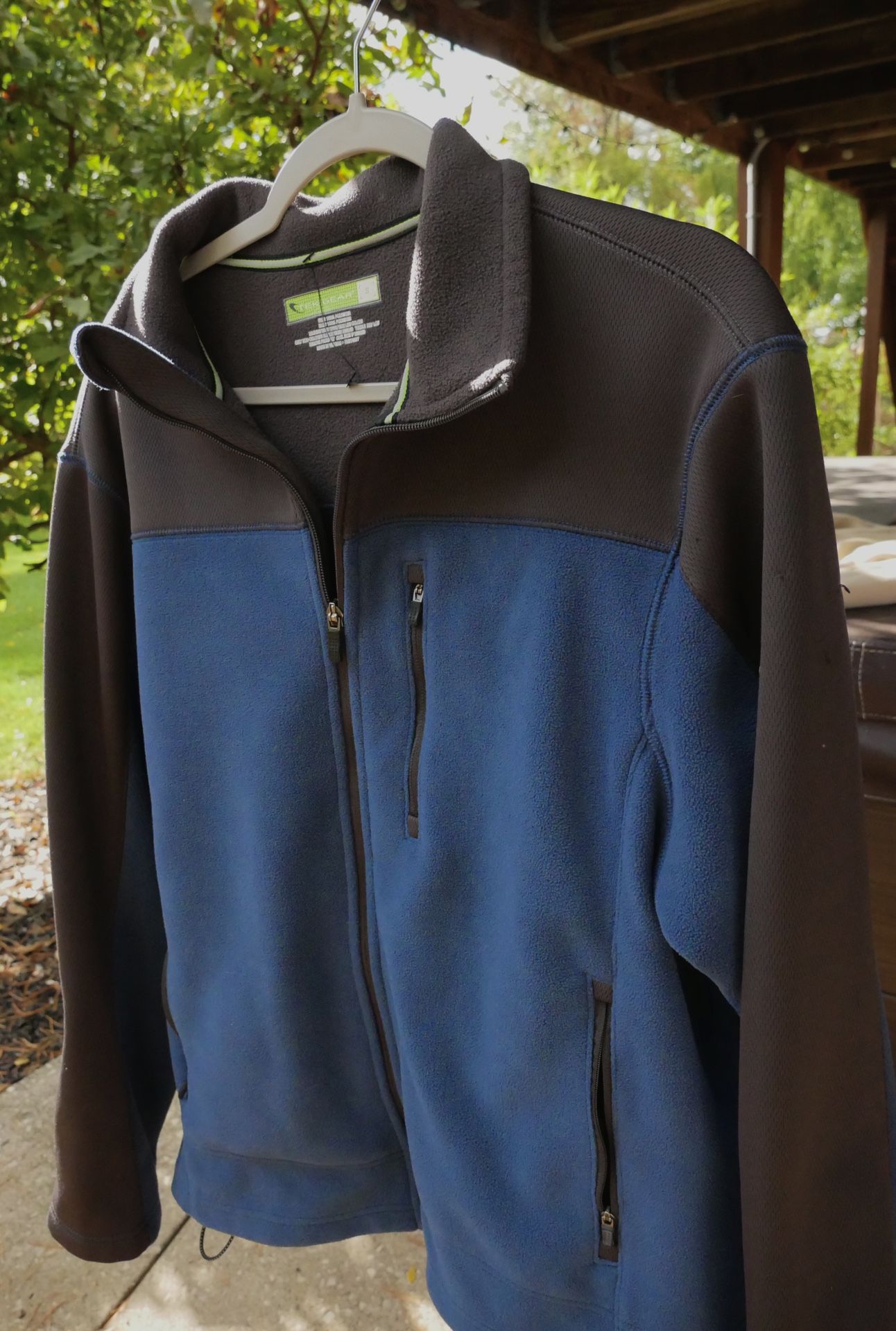 Blue cotton zip up patagonia-like hiking warm cozy