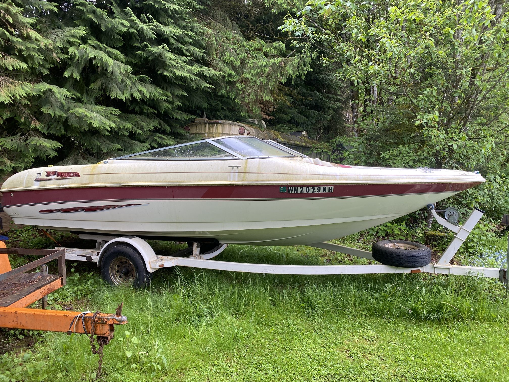 1994 20 Foot Larson Boat With No Motor Includes Trailer 