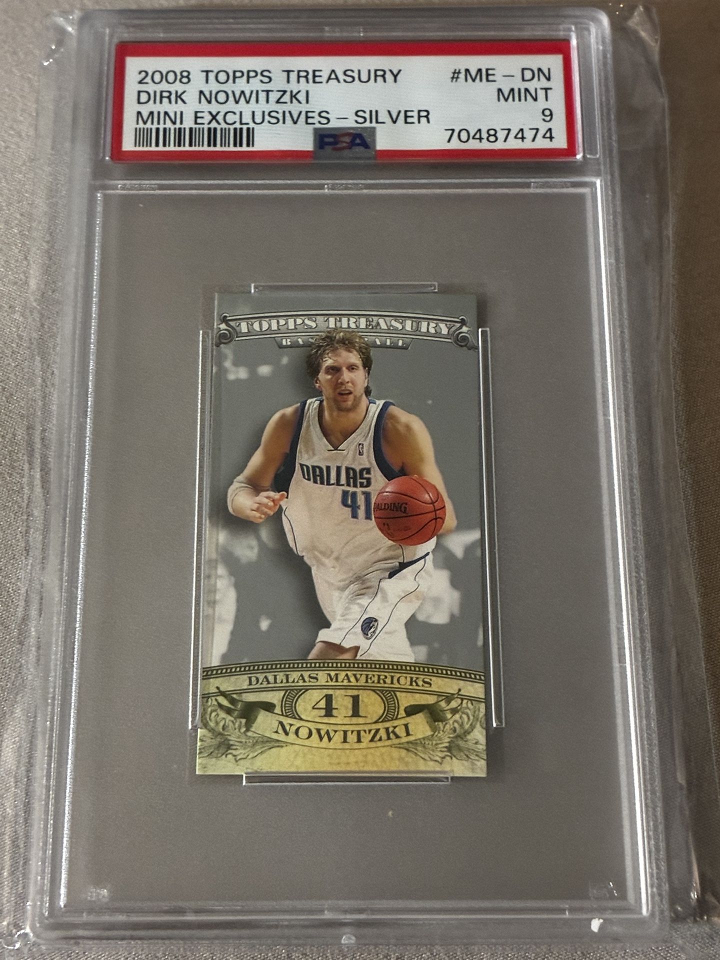 Dirk Nowitzki Basketball Card