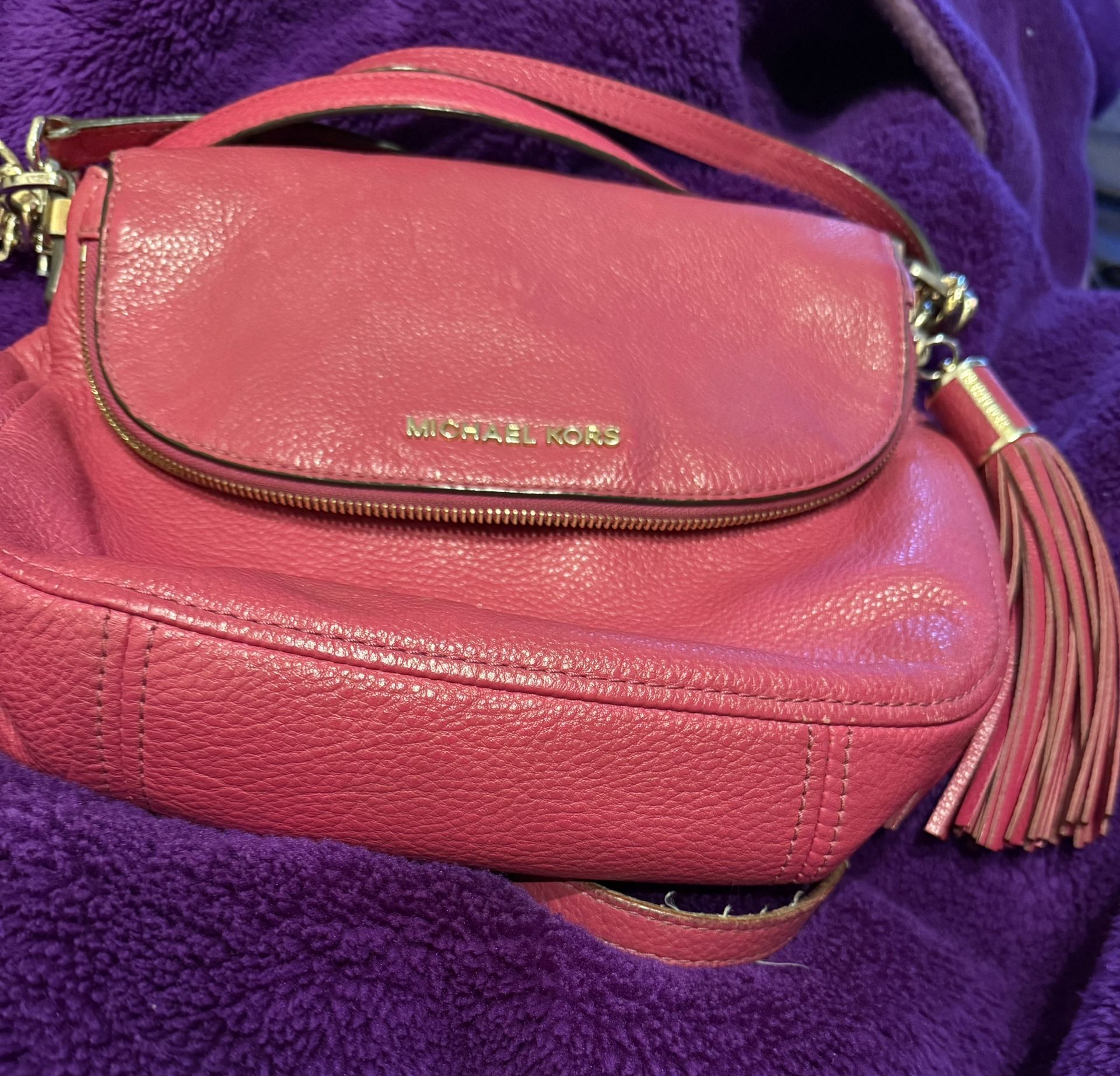MICHAEL KORS BEDFORD TASSEL FUSCHIA PEBBLE LEATHER FLAP SHOULDER BAG CROSSBODY
