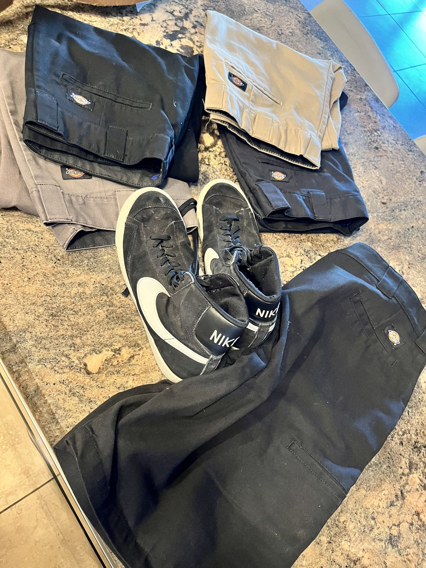 38x32 Dickies Pants.