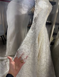 Small Off white wedding dress