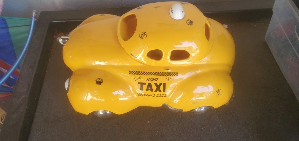 Radio taxi Cab Cookie Jar Sogned By Glenn Appleman