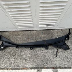 Tesla Model 3 Front Windshield Wiper Cowl Screen Underhood Trim Panel 2024 2025 Used Oem Original 