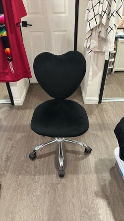 Vanity impressions Heart Chair