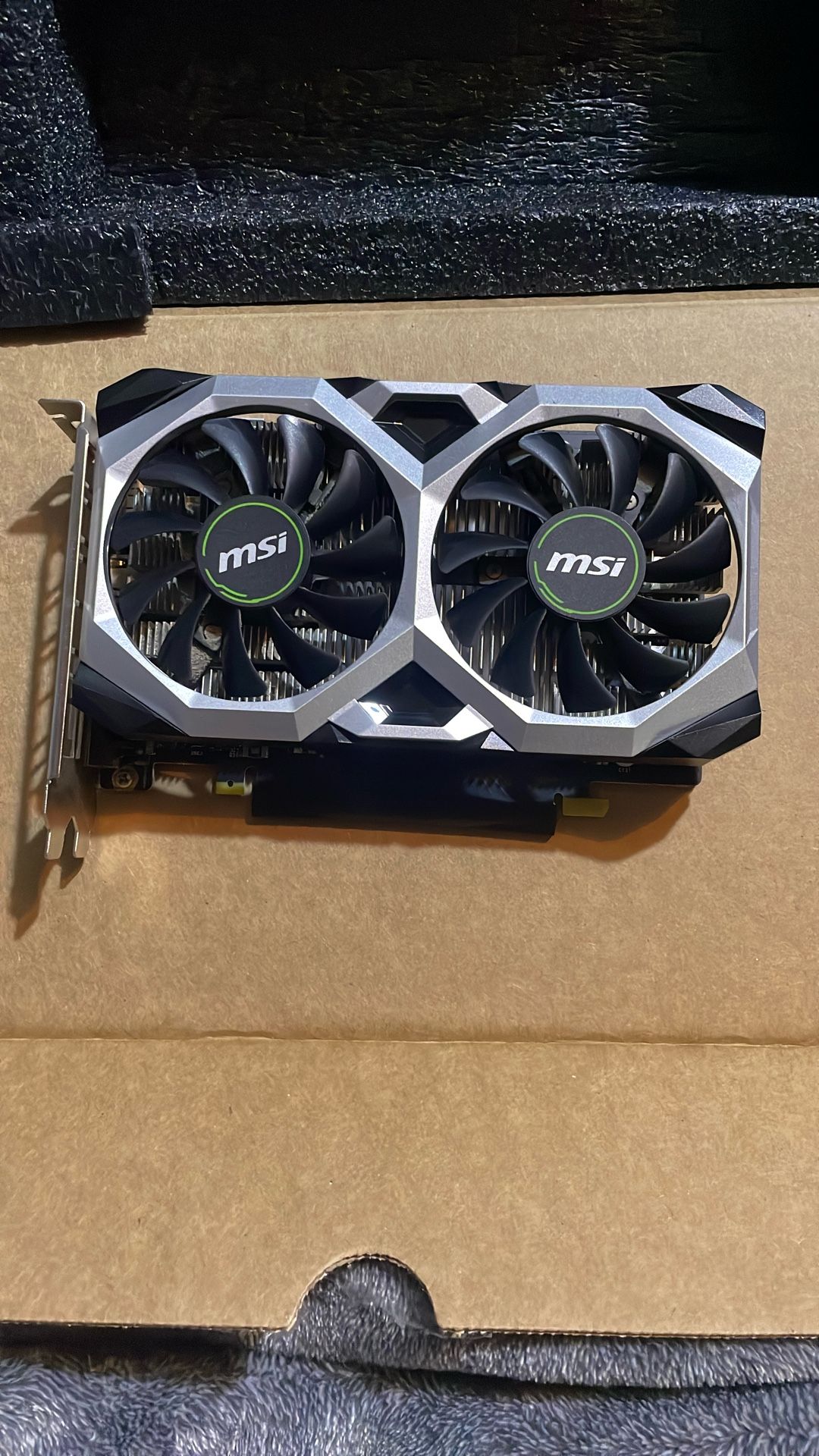 1650 GTX Geforce Ventus Mai 4 GB 