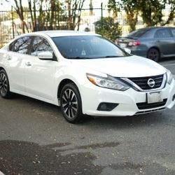 2018 Nissan Altima - Runs Great - New Transmission - Smog Ready