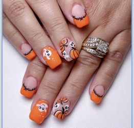 Halloween French Tip Press on Nails Short Square Fake Nails with Orange Glossy Spider Web Design Full Cover Artificial Glue on Nails Cute False Nails 
