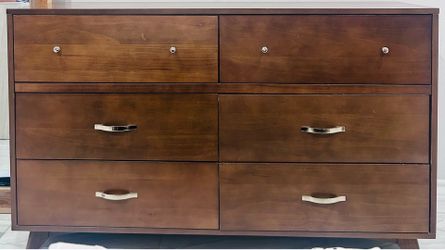 Wooden 6-Drawer Dresser