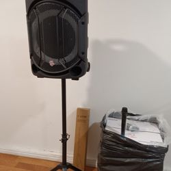 Speaker 15 Inch Bluetooth $140. New