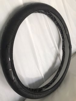 STEERING WHEEL COVER 
