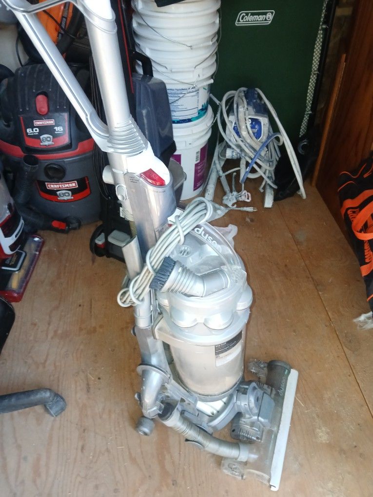Vacuum Cleaner