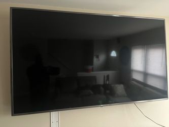 75 inch LG smart tv with remote
