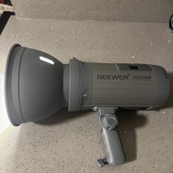 Neewer Vision 4 