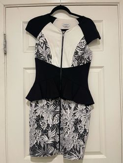 Bebe pencil dress size medium