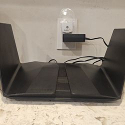 Nighthawk AX12 Router