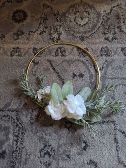 Gold flower wall decoration