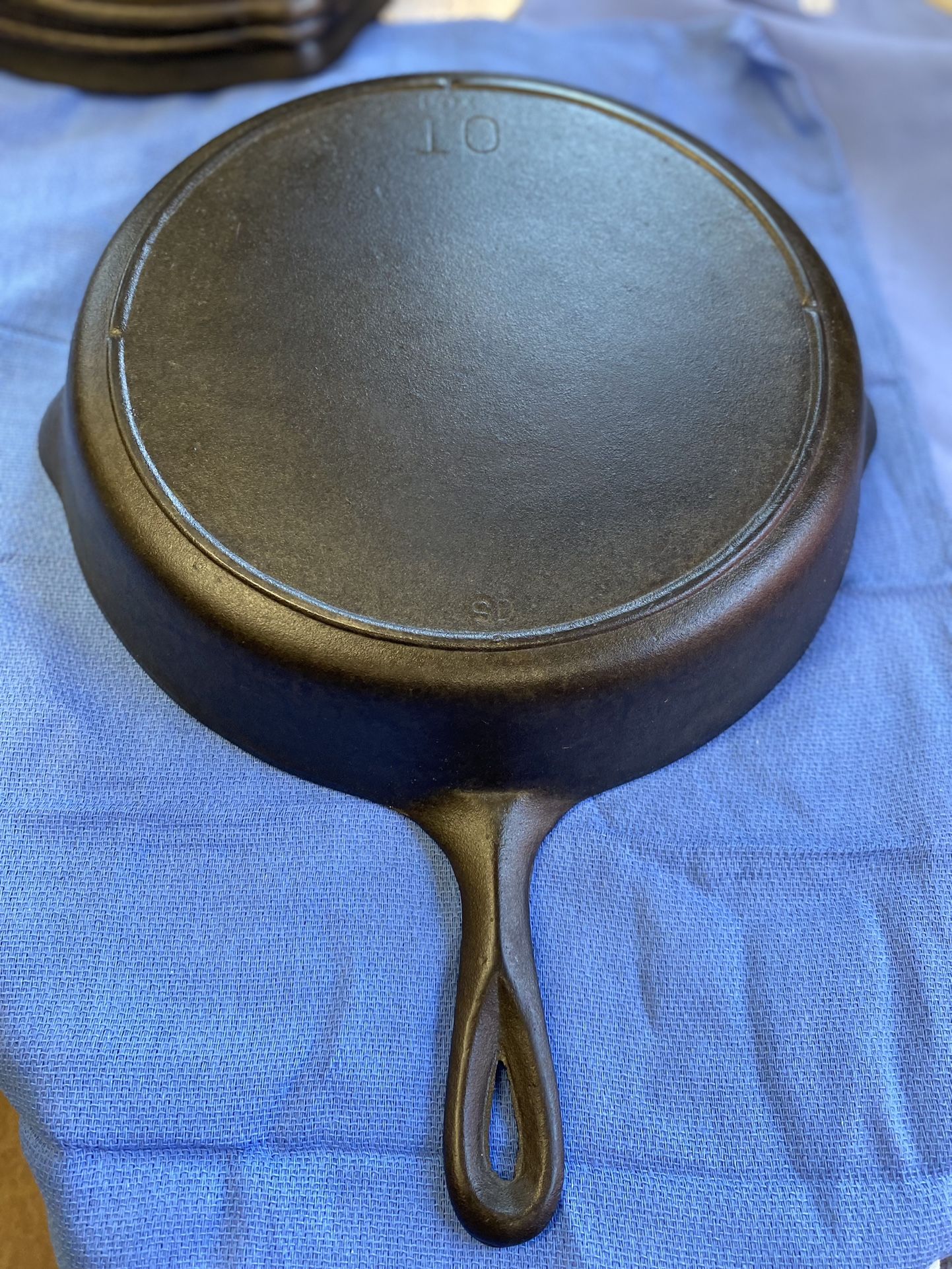 Lodge Cast Iron Skillet 10 Three Notch With Heat Ring