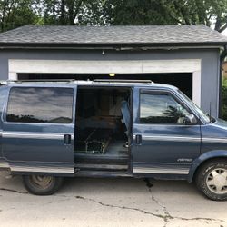 1998 Chevrolet Astro Van