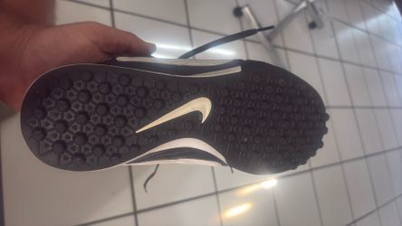indoor soccer shoe