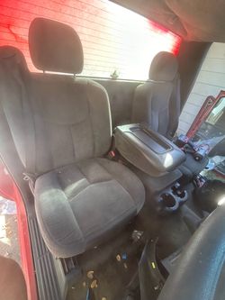Chevy single cab interior parts seats 2004