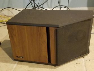 Pair of Vintage bose speakers 4.2