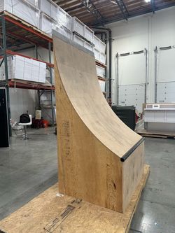 Quarter pipe