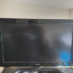 32 inch Sharp TV