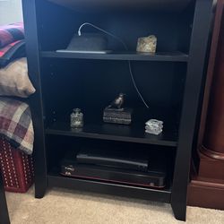 Black table/entertainment/end table