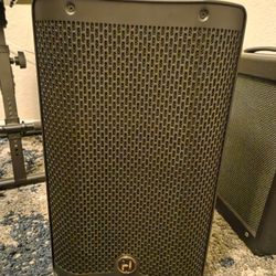 Harbinger Vari V2410 powered PA speaker
