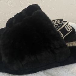 UGG Fluff Slides