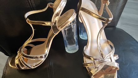 New womens 6.5 rose gold heels