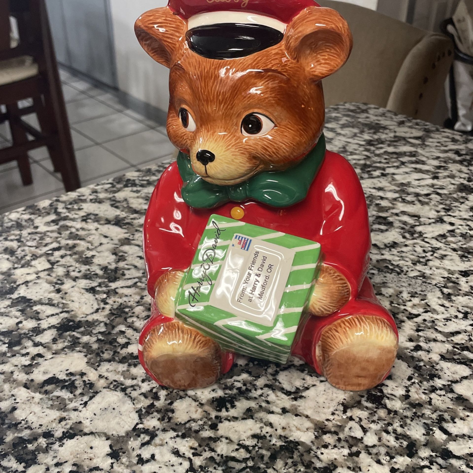 Vintage Cookie Jar !