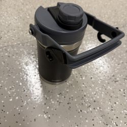 Igloo 1/2 Gallon Insulated Water Jug