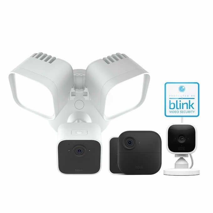Blink Floodlight With Outdoor Camera Bundle