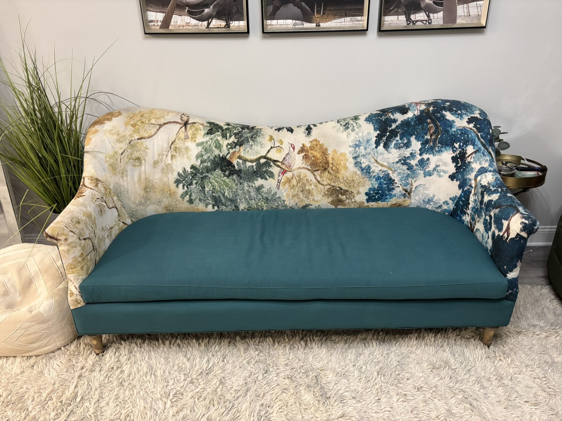 Judarn Linen Pied-A-Terre Sofa