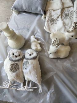 Bundle of Christmas Decor Items