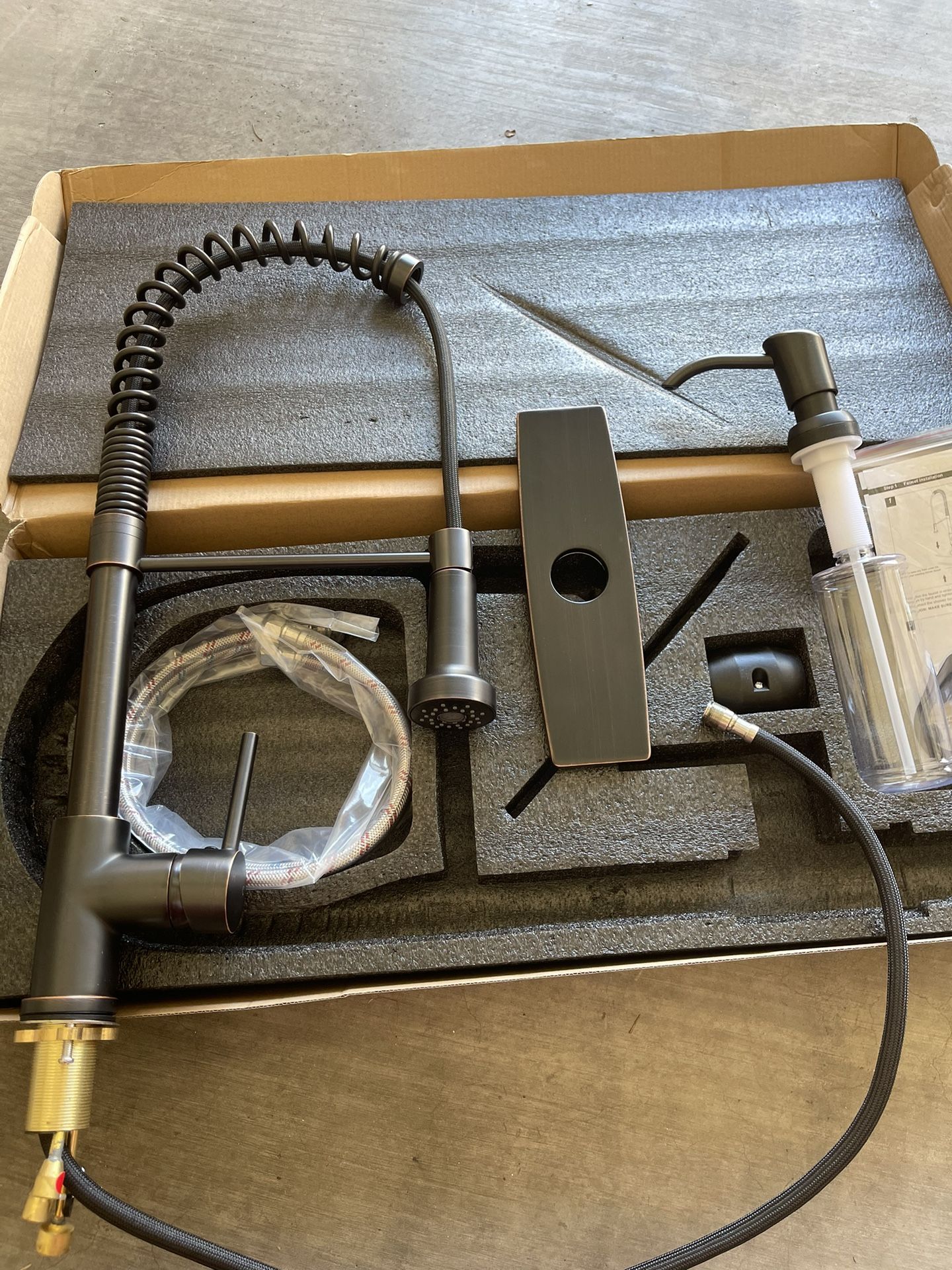 “Brand new” stainless steel kitchen faucet sink incl hot/cold hoses& Soap Dispenser Bronze