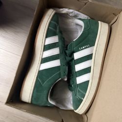 Adidas Sz 9.5 Green