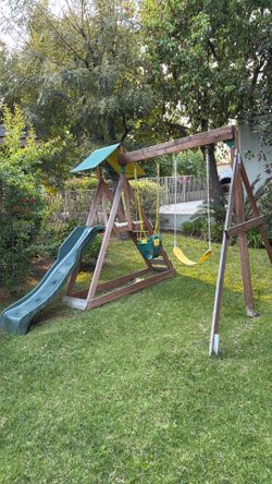 Swing set