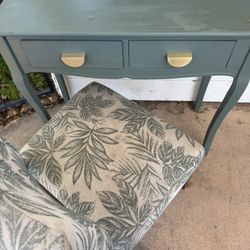 Entry Table And Chair 